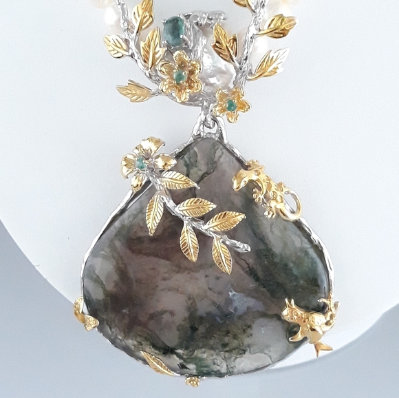 Handcrated Moss Agate and Pearl Floral Necklace - Picture 12 of 16